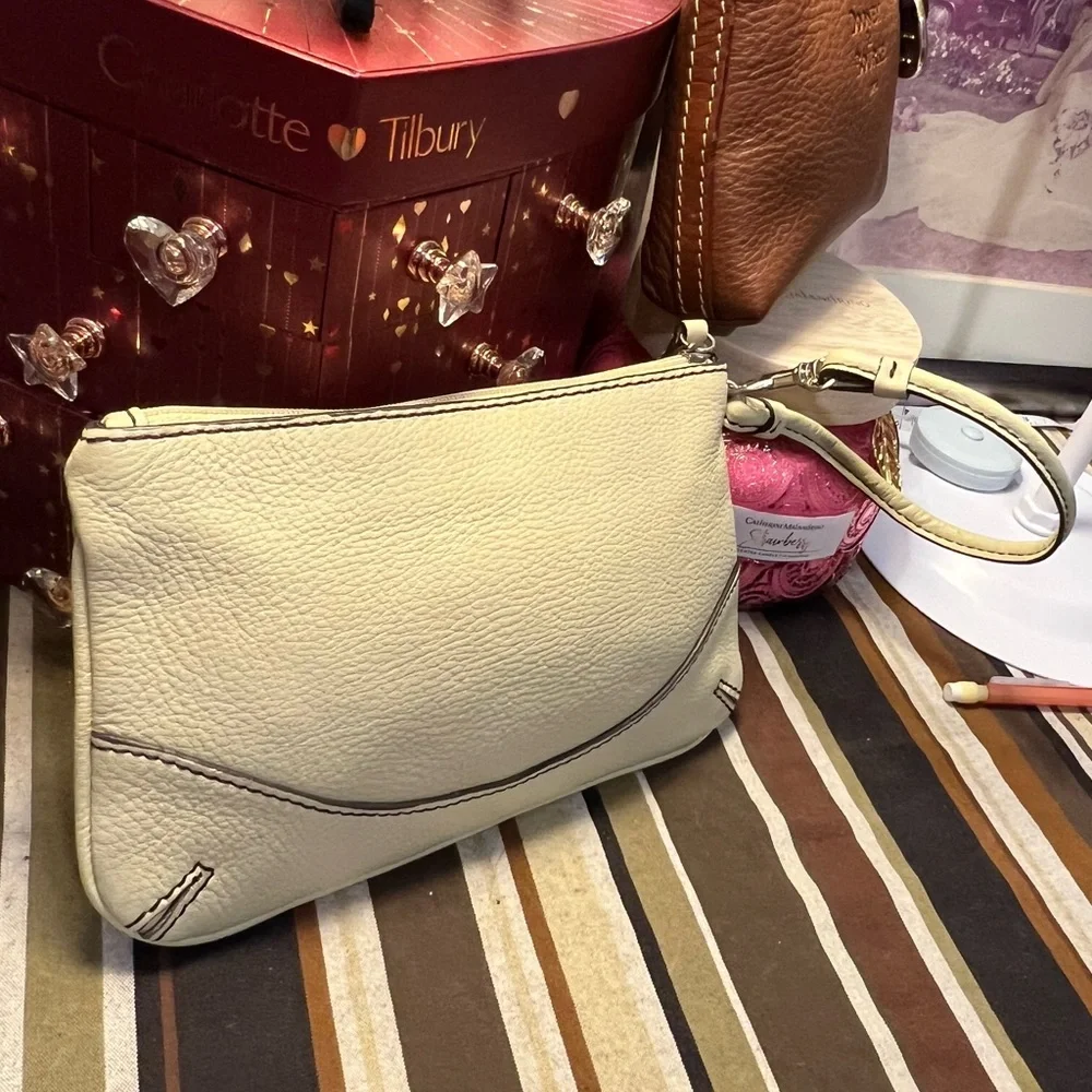 Cream Leather Wristlet
